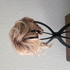 New Belle Tress Wig, tried on, never worn